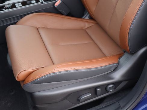 New 2026 Subaru Outback Touring image 10