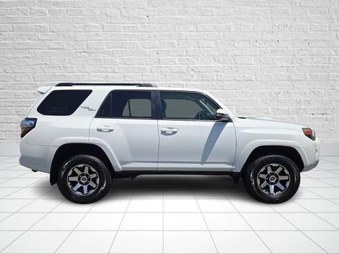 Used 2024 Toyota 4Runner TRD Off-Road Premium w/ Moonroof Package AWD/4WD image 7