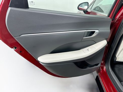 Used 2025 Hyundai Sonata SEL FWD image 27
