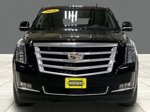 Used 2016 Cadillac Escalade Premium AWD/4WD image 3