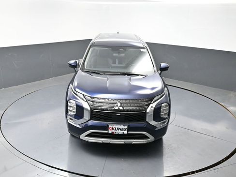 Used 2024 Mitsubishi Outlander SE image 45