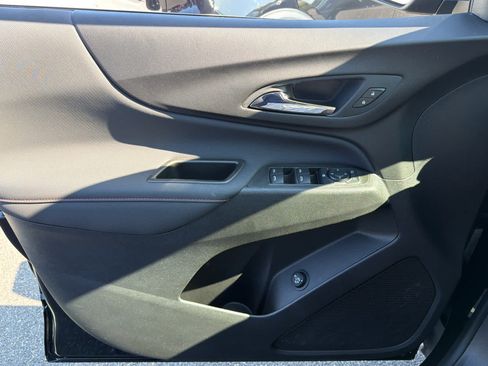 Certified 2024 Chevrolet Equinox RS w/ LPO, Floor Liner Package FWD image 20