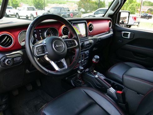 Used 2021 Jeep Wrangler Rubicon AWD/4WD image 3