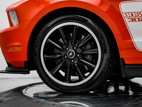 Used 2012 Ford Mustang Boss 302 w/ Boss 302 Accessory Pkg RWD image 87