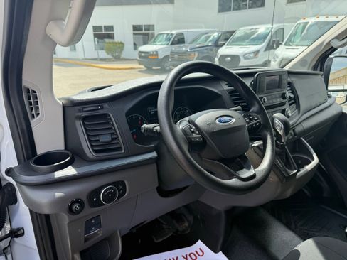 Used 2024 Ford Transit 250 Low Roof w/ Exterior Upgrade Package RWD image 4