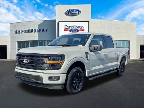 New 2026 Ford F150 XLT w/ XLT Black Appearance Package image 2