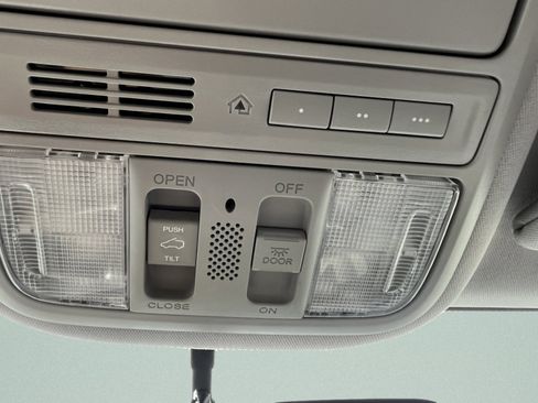 Used 2018 Honda Pilot EX-L image 30