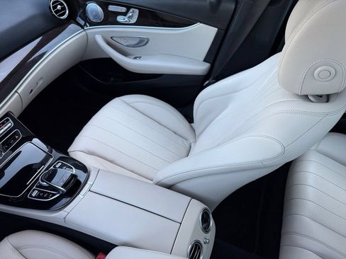 Used 2018 Mercedes-Benz E 300 image 31