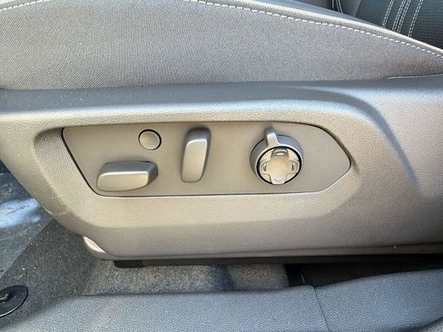 New 2026 Buick Envision Avenir image 23