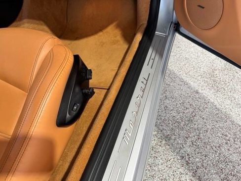 Used 2017 Maserati GranTurismo Convertible RWD image 50