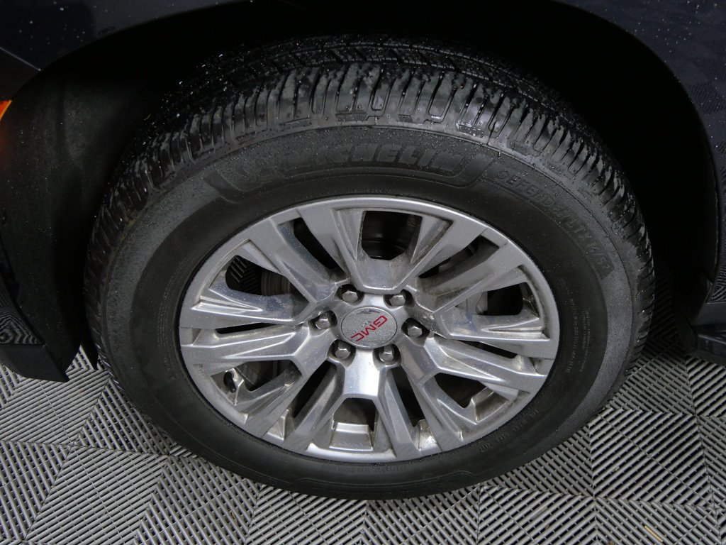 Used 2023 GMC Yukon XL Denali AWD/4WD image 11