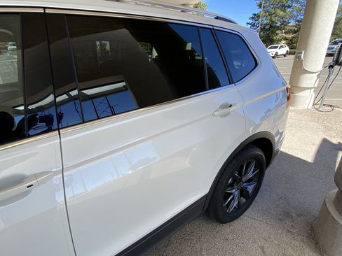 Used 2023 Volkswagen Tiguan SE w/ Panoramic Sunroof Package FWD image 50
