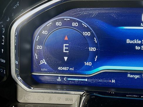 Used 2023 Chevrolet Silverado 1500 LT AWD/4WD image 19