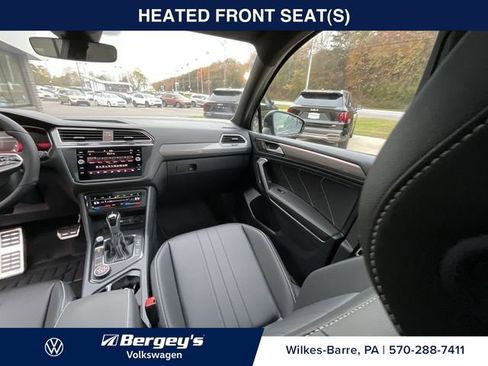 Certified 2024 Volkswagen Tiguan SE R-Line AWD/4WD image 19