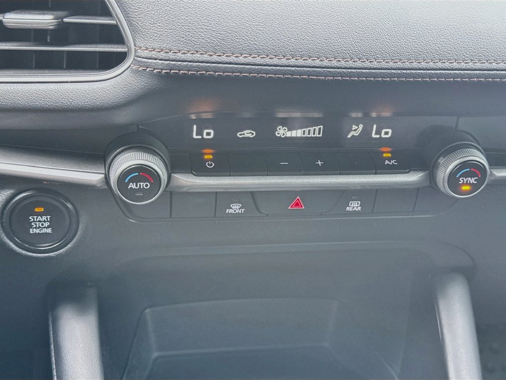 Used 2022 MAZDA MAZDA3 s FWD image 15
