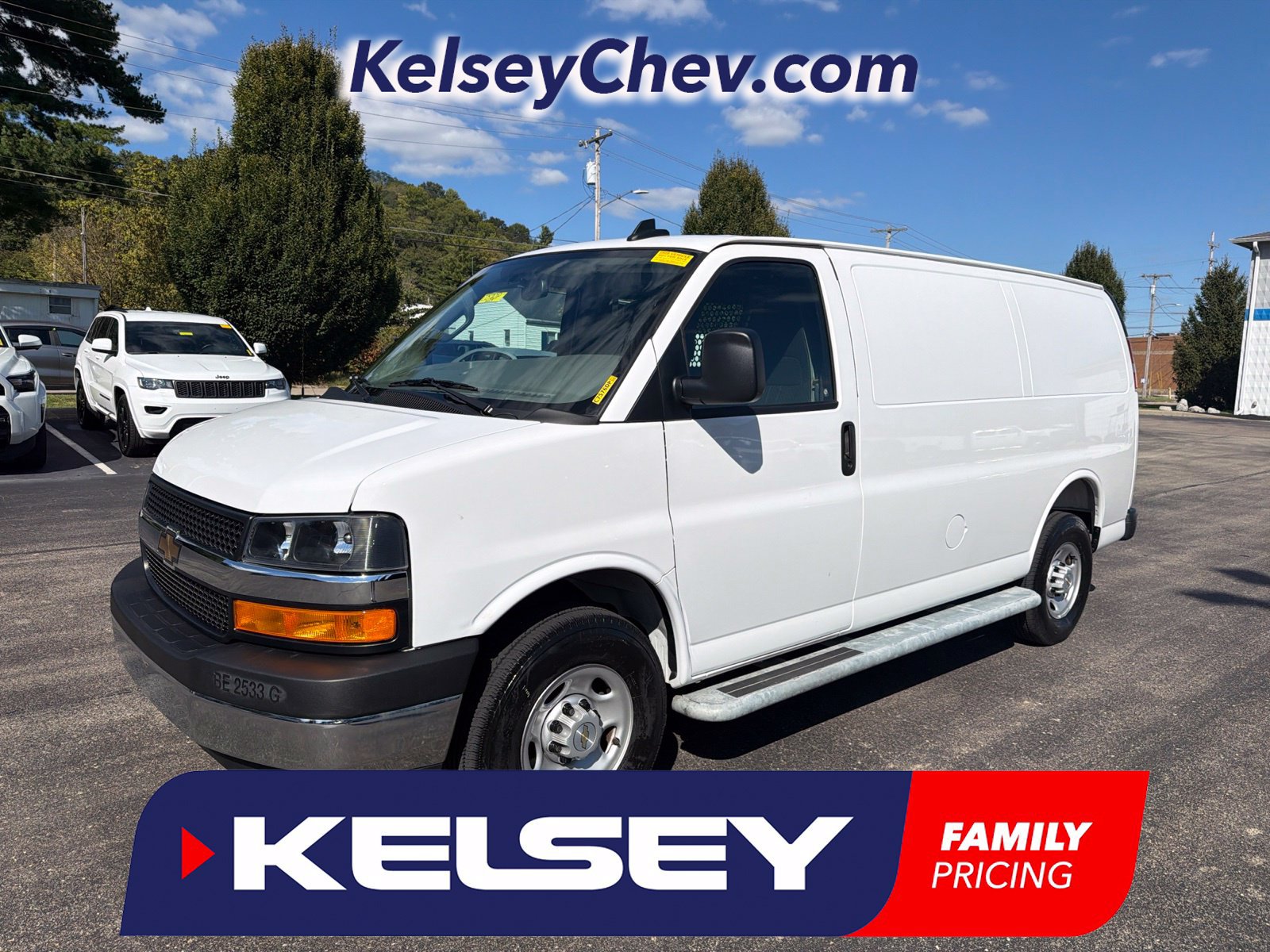 Used 2025 Chevrolet Express 2500 w/ Driver Convenience Package RWD image 1