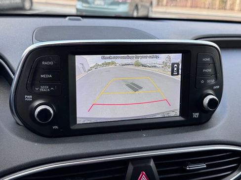 Used 2019 Hyundai Santa Fe SEL image 13