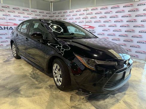 Used 2026 Toyota Corolla LE FWD image 4