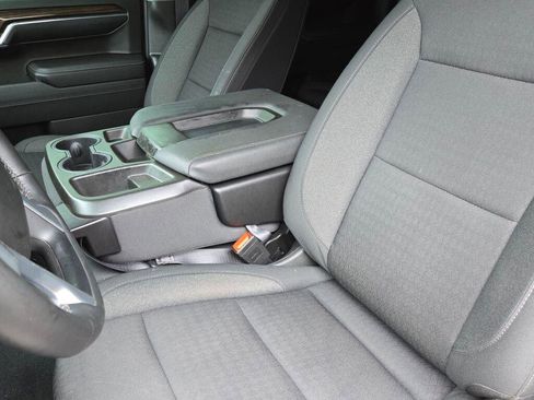 Used 2023 Chevrolet Silverado 1500 LT image 16