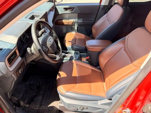 Used 2023 Ford Maverick Lariat w/ Lariat Luxury Package FWD image 11