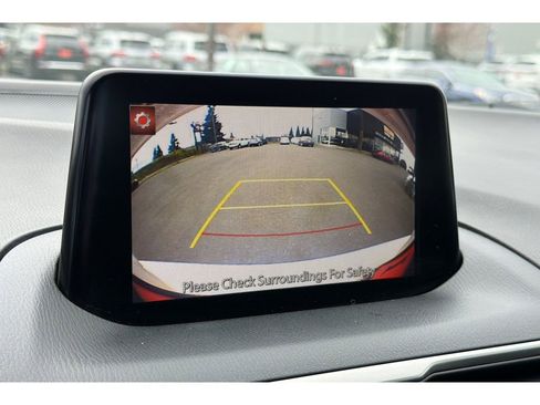 Used 2017 MAZDA MAZDA3 Sport w/ Preferred Equipment Package image 20