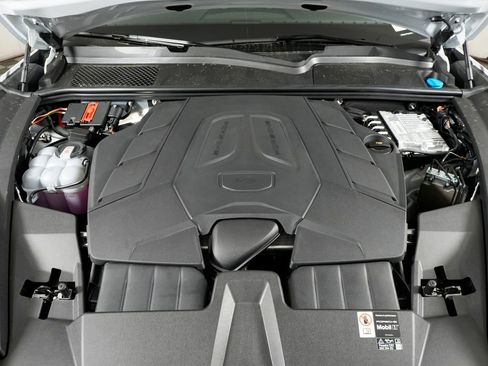 New 2026 Porsche Cayenne Coupe AWD/4WD image 41