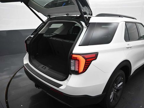New 2026 Ford Explorer Active w/ Active Comfort Package AWD/4WD image 25