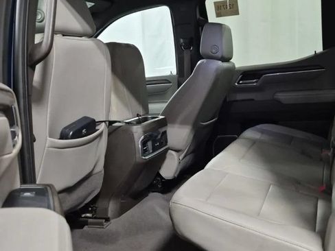 Used 2023 GMC Sierra 1500 SLT RWD image 9