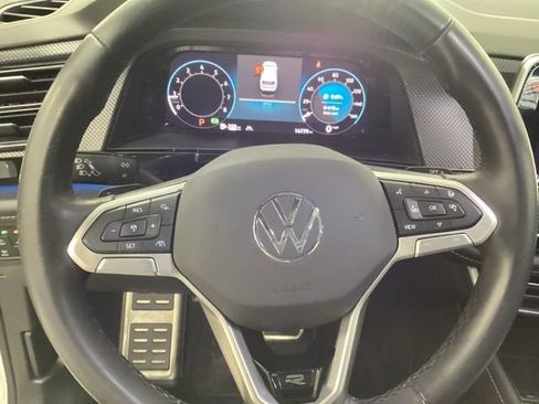 Used 2024 Volkswagen Atlas Cross Sport SEL Premium R-Line image 19