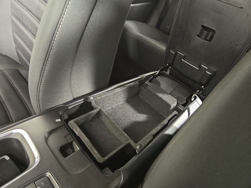 Used 2018 Ford Fusion SE w/ Fusion SE Technology Package FWD image 26