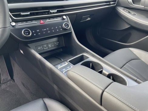 New 2025 Hyundai Sonata Limited image 13