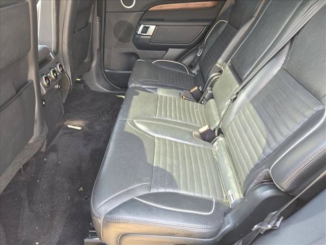 Used 2020 Land Rover Discovery HSE AWD/4WD image 19