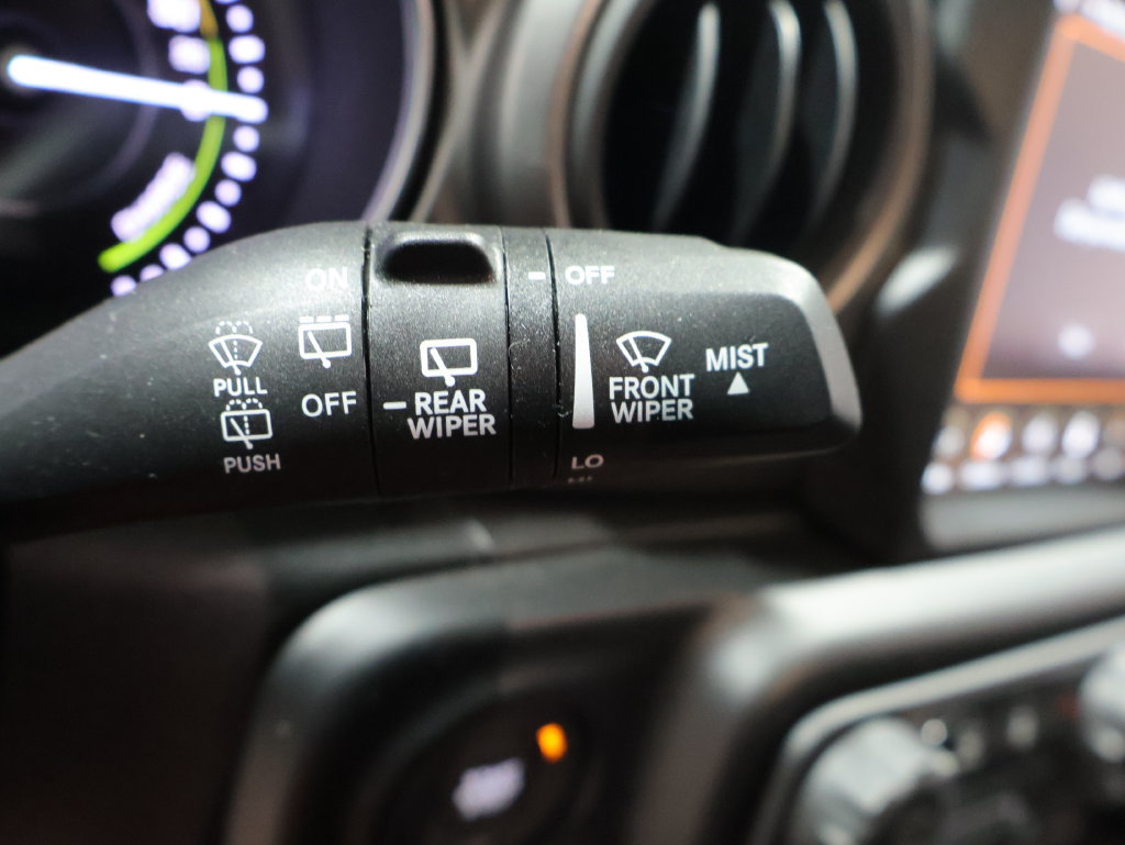 Used 2023 Jeep Wrangler Unlimited w/ Cold Weather Group AWD/4WD image 38
