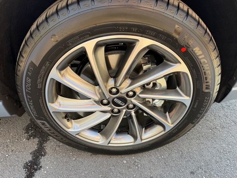 New 2026 Lincoln Corsair Grand Touring image 9