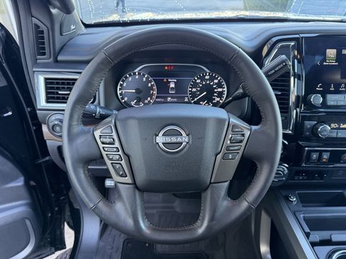 Used 2024 Nissan Titan Platinum Reserve w/ Moonroof Package image 20