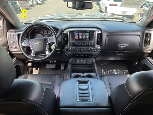 Used 2018 Chevrolet Silverado 1500 LT w/ Texas Edition AWD/4WD image 17