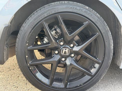 Used 2024 Honda Civic Sport image 10
