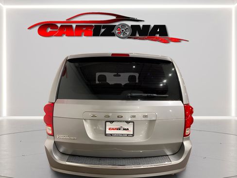 Used 2016 Dodge Grand Caravan American Value Package w/ UConnect Hands-Free Group FWD image 5