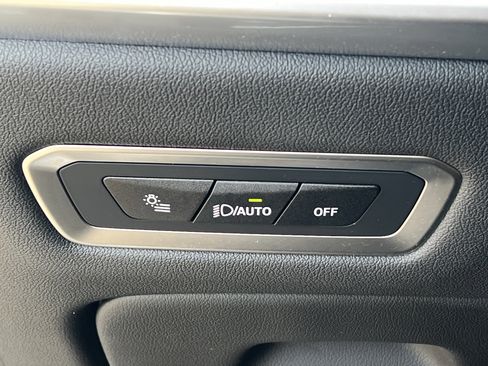 Used 2024 BMW X7 M60i image 19