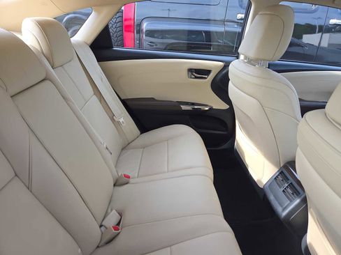 Used 2013 Toyota Avalon XLE Touring FWD image 12