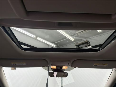 Used 2026 Honda Odyssey Touring image 24