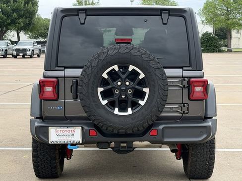 Used 2025 Jeep Wrangler Unlimited Rubicon 4xe w/ Safety Group AWD/4WD image 5