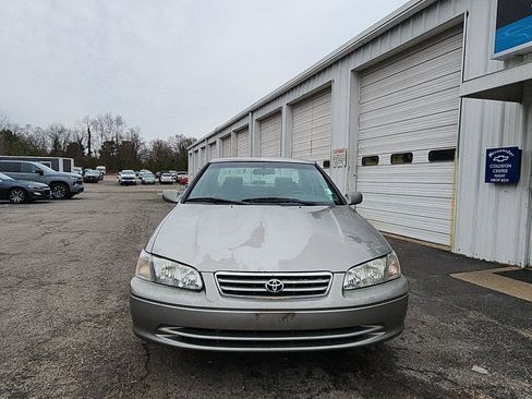 Used 2001 Toyota Camry LE image 8