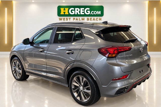 Used 2020 Buick Encore GX Select w/ Experience Buick Package FWD image 2
