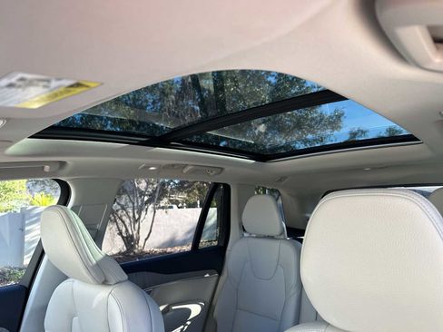 Used 2025 Volvo XC90 B6 Plus w/ Protection Package Premier image 17