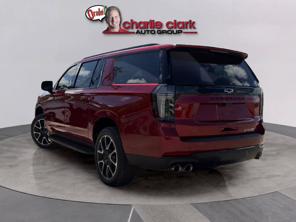 Used 2025 Chevrolet Suburban RST w/ Advanced Technology Package AWD/4WD image 2