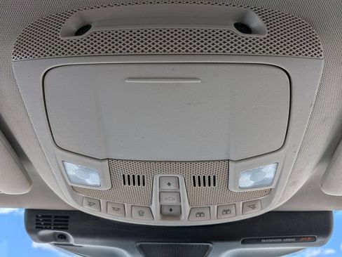 Used 2023 Lincoln Nautilus Reserve AWD/4WD image 13