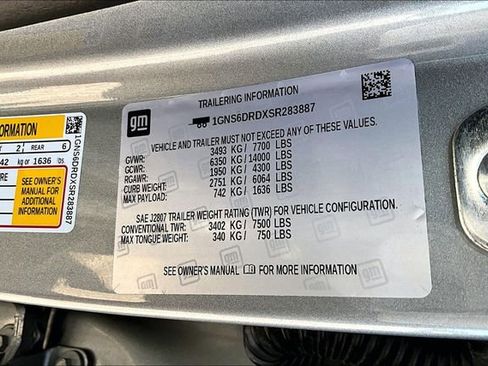 Used 2025 Chevrolet Suburban Z71 AWD/4WD image 19