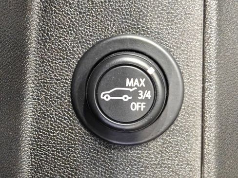 Used 2024 Chevrolet Equinox LT FWD image 42