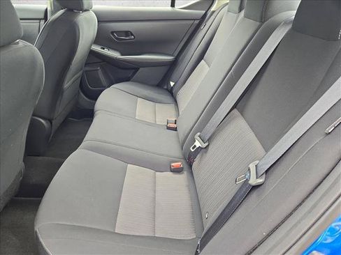 Used 2025 Nissan Sentra SV FWD image 18